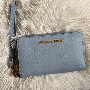 Michael Kors Phone Wallet